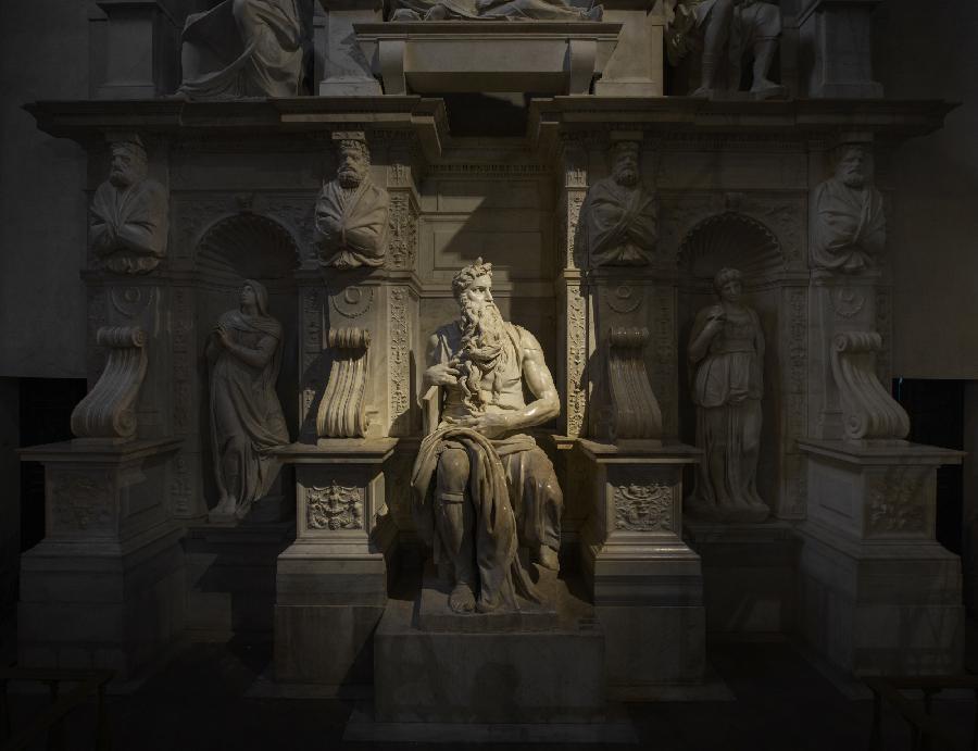 La Tomba di Giulio II di Michelangelo Buonarroti ritrova la sua luce “naturale”