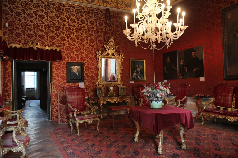 Dalla Biblioteca Bertoliana ai social, il Fondo Porto custodito al Castello di Thiene è da oggi online